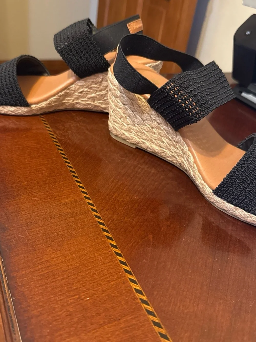 Brand new size 8.5 Tommy Bahama Women's Black Woven Espadrille Wedge Sandals